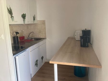 APPARTEMENT T1BIS MEUBLÉ SAINT-DONATIEN - Photo 2