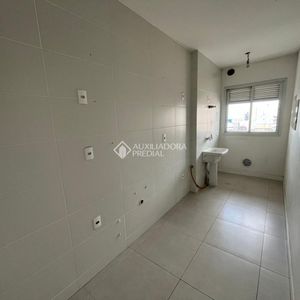 Apartamento com 2 quartos e 74m² para alugar em Kobrasol, São José. - Foto 3