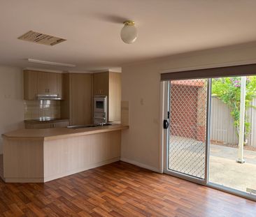 Immaculate 3 Bedroom Home - Photo 5