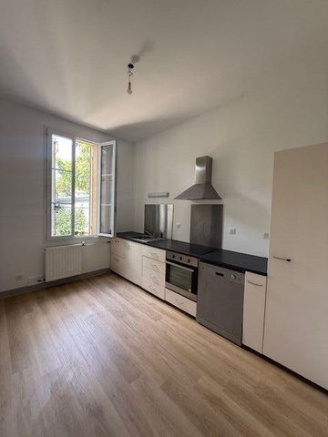 Location Maison 7 pièces 217m² BERGERAC 24100 - Photo 5