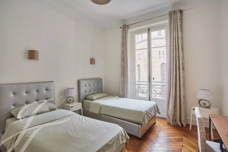 Appartement à louer Paris 8Ème, Paris Rive Droite, France13 500 EUR / Mois - Photo 2