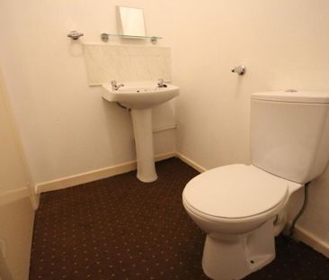 36 Central Avenue, Bangor, BT20 3AW - Photo 6