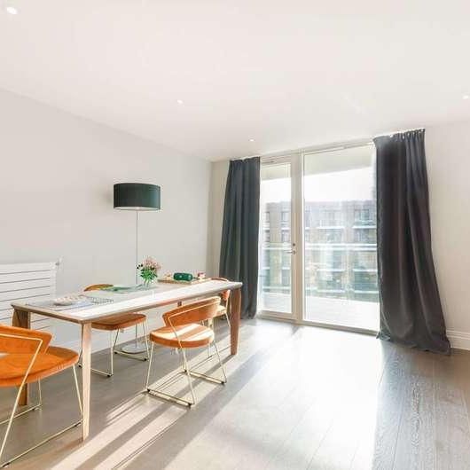 Queenshurst Square, Kingston, KT2 - Photo 1