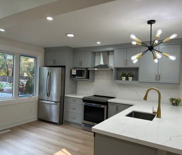 For Lease - 210 Dearborn Avenue, Oshawa, Ontario - Photo 5