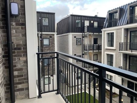 Quiet modern apartment in Newtown - Photo 2