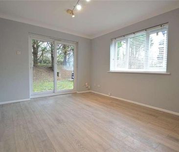 Birchend Close, South Croydon, Surrey, CR2 - Photo 4