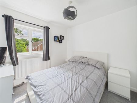 2 bedroom semi-detached house to rent - Photo 5