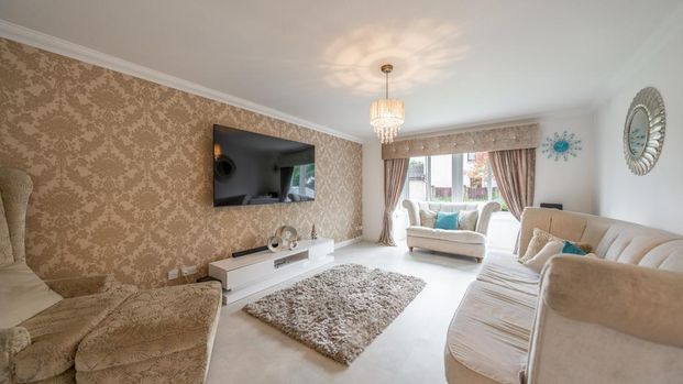 5 bedroom detached house to rent - Photo 1