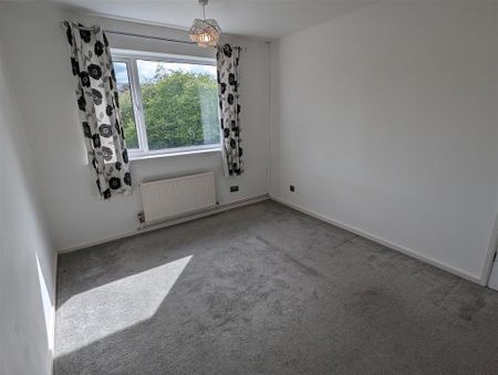 2 bedroom maisonette to rent - Photo 3