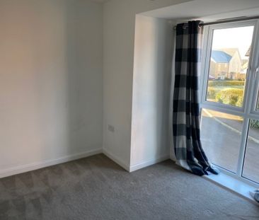 Spitfire Road, Upper Cambourne, Cambridge - Photo 4