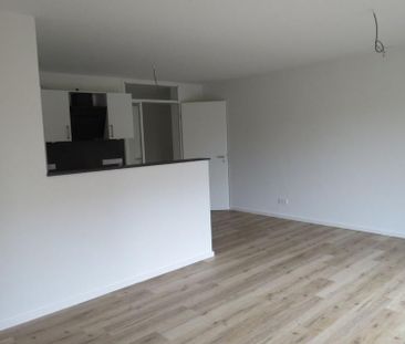 Schicke 2-Zimmer-EG-Wohnung mit Einbauküche und Tiefgarage - Photo 1