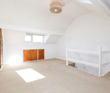 3 bedroom terraced house to rent - Photo 2