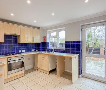 2 bedroom end of terrace house to rent - Photo 6