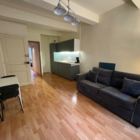 Location Appartement 2 pièces 45m² CARCASSONNE 11000 - Photo 1