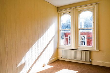 4 bedroom maisonette to rent - Photo 2