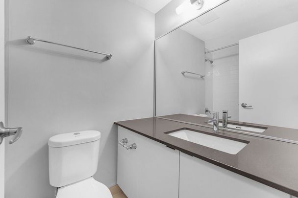 145 York St - Photo 1