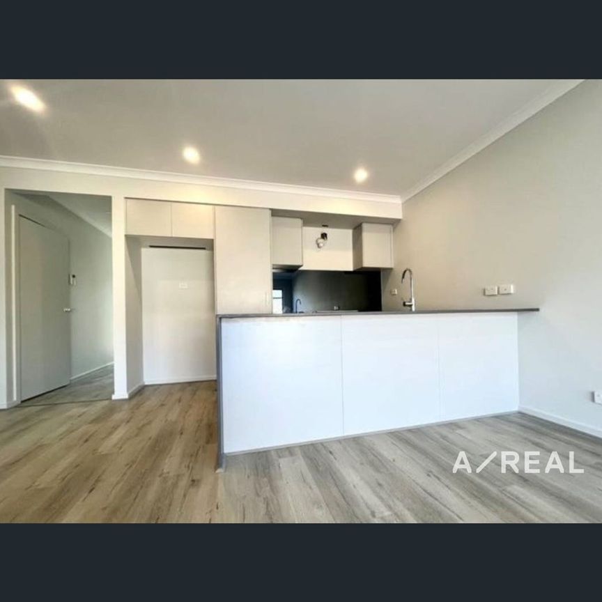 57 Heidelberg Street, Mambourin, Vic 3024 - Photo 1