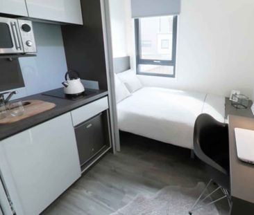 Bronze Studio - Photo 4