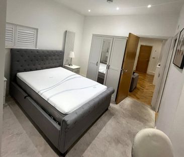 Horn Lane, London, W3 0BX - Photo 2