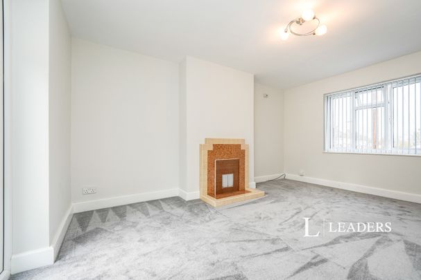 house to rent Pilley Crescent, Cheltenham, Gloucestershire, GL53 - Photo 1