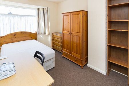 70, Newland Park Drive - Photo 3