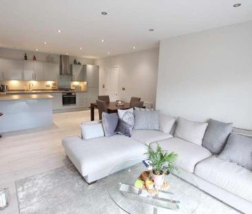 Brookwood, Woking, GU24 - Photo 2