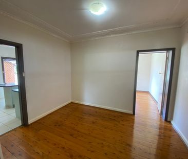 GREAT LOCATION!!! - Photo 1