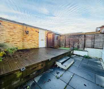 3 bedroom terraced house to rent - Photo 3