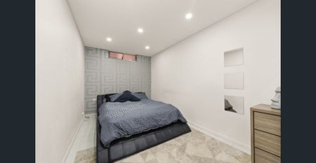 Stunning mansion architectural design in premier location - Photo 3