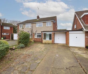 3 bedroom semi-detached house to rent - Photo 2