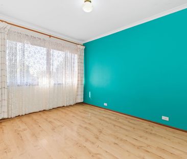 9 Doulton Drive, Trott Park SA 5158 - House For Rent | Domain - Photo 4