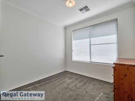 25 Jarrahdene Street, PIARA WATERS WA 6112 - Photo 5