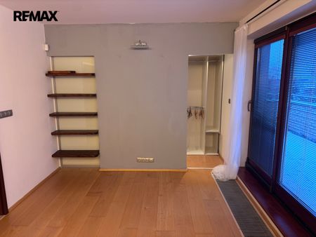 Pronájem domu 184 m², Jesenice - Photo 2