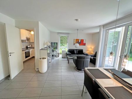 Top Lage am Schlosspark: Sonnige 3-Zimmer-Wohnung mit 2 Terrassen & Tiefgarage - Photo 3