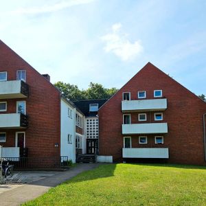 Nachmieter:innen gesucht: 2-Zimmer-Wohnung in Bremen-Hemelingen mit zwei Balkonen und Einbauküche - Photo 3