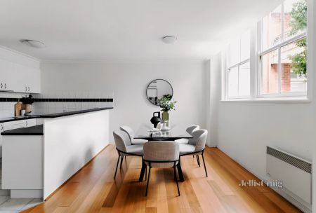 2 Bed, 1 Bath - Photo 5