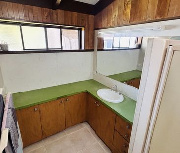 Neat and Tidy Family Home - Photo 2