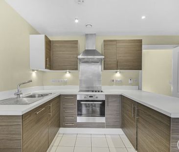 Waterside Way London N17 - Photo 2