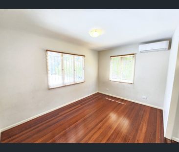 23 Breton Street, Sunnybank, Qld 4109 - Photo 6