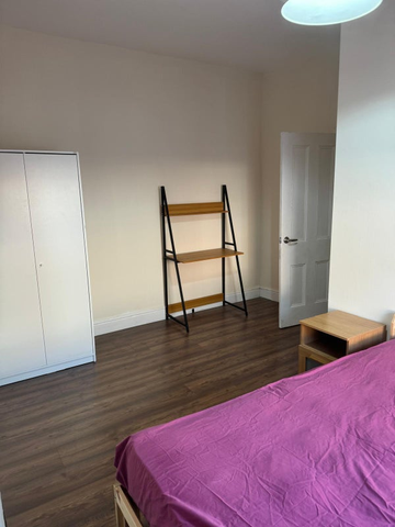 1 bedroom in a house share to rent - Photo 4