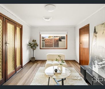 Sophisticated Charm, South Side Werribee - A Rare Find! - Photo 3