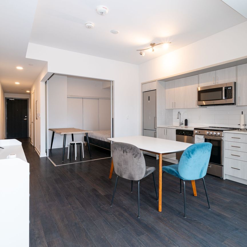 For Lease - 1 Cardiff Rd Road Unit# 306, Toronto, Ontario - Photo 1