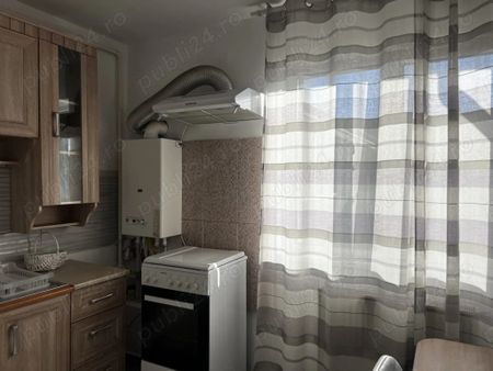 Metalurgiei drumul binelui cu parcare - Fotografie 2