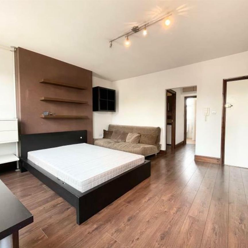 Studio Flat, Malden Road, NW5 - Photo 1