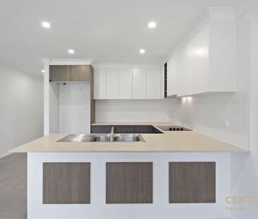 Combing Modern Design & Comfort! - Photo 5