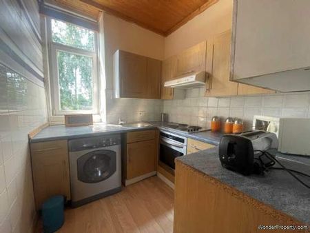 2 bedroom property to rent in Renfrew - Photo 4