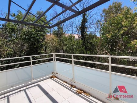 Location Appartement 4 pièces 83m² ISTRES 13800 - Photo 4