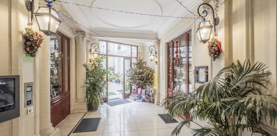 Rental Apartment Paris 5th Sorbonne - Photo 2