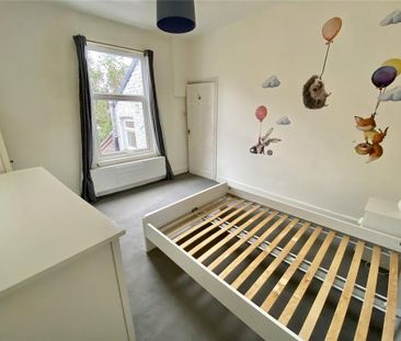 2 bedroom end of terrace house to rent - Photo 6