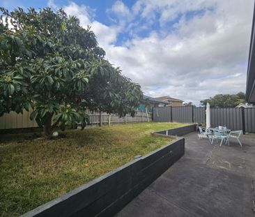 14 Manuka Place, MEADOW HEIGHTS - Photo 1